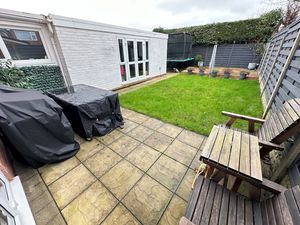 Glen Road Great Sutton